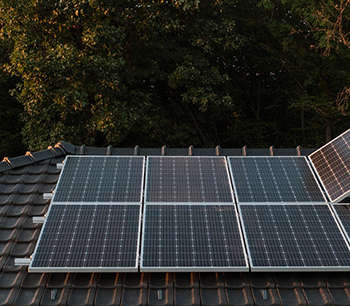 Solar tax breaks offer a little, but not enough light